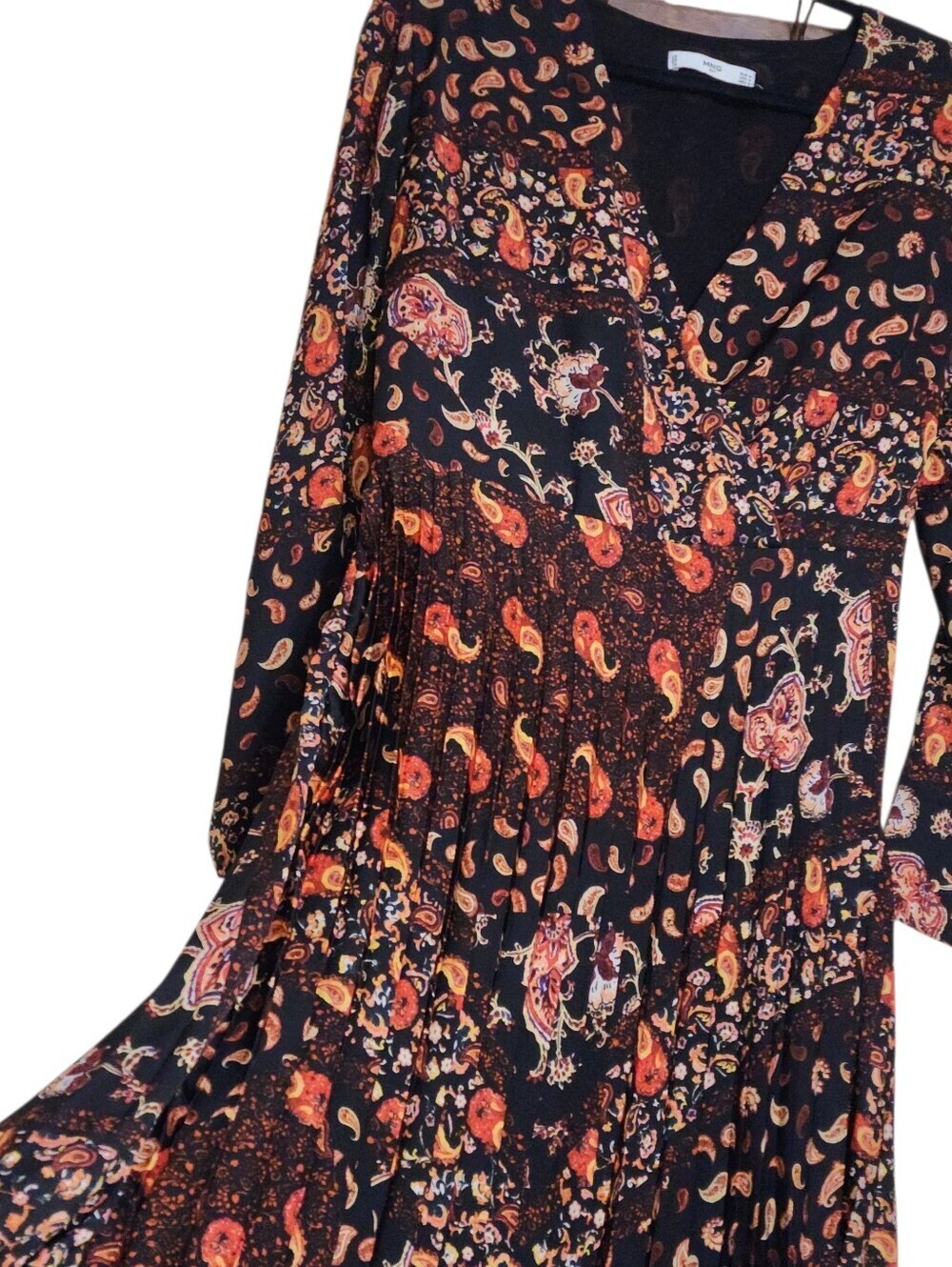 Mango MNG Maxi Dress Sz. Med Paisley Accordian Pleated Patchwork Long Sleeve